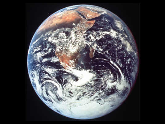 home-Terre.jpg (27986 octets)